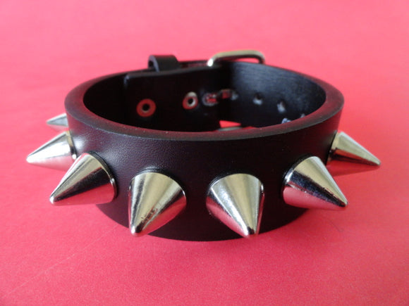 Leather Bracelet with 7 Cone Studs
