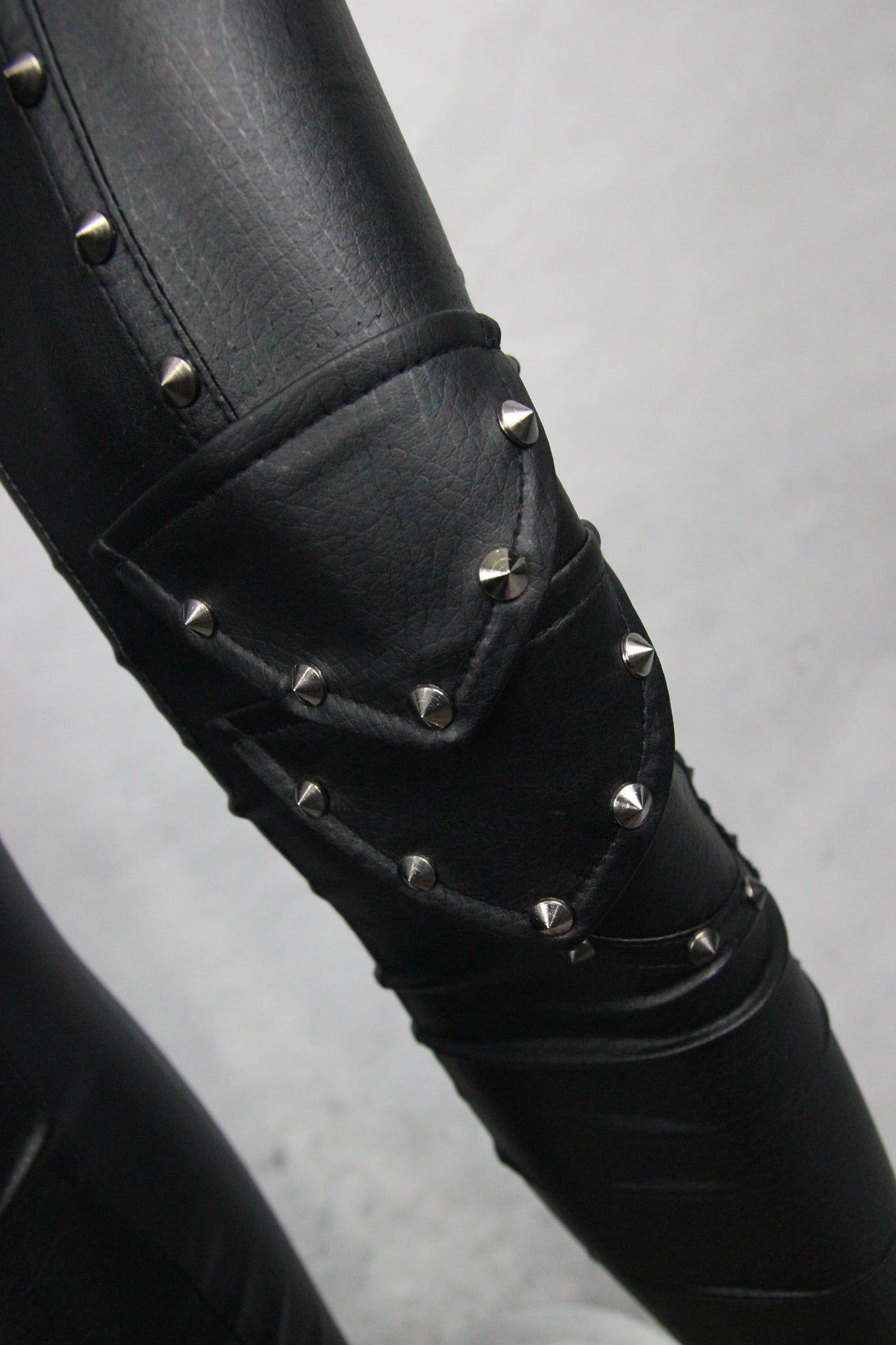 PU Leather Pants With Buckles & Zippers – Trivium