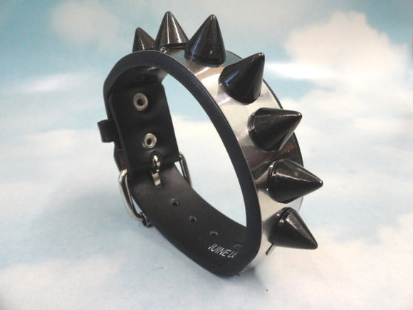 Leather Bracelet with a Stainless Steel plate & 7 Black Cone studs